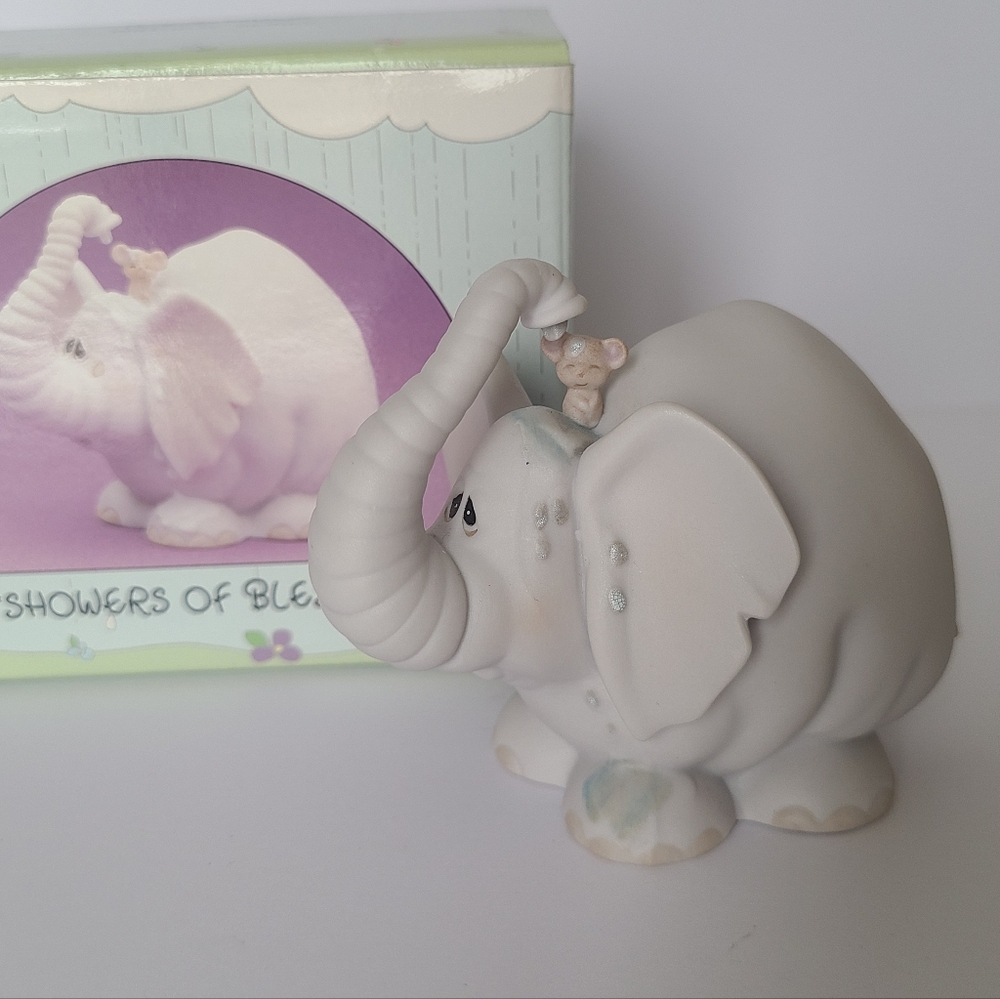 Vintage Precious Moments Showers Of Blessings Elephant Collectible Figurine